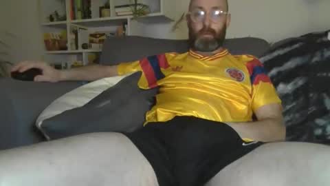 Geon online show from December 2025 04:18:02 AM