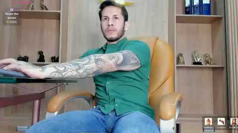 Snapshot of george_diesell_ chatting on June 2026 05:07:01 AM George online show from June 2026 05:07:01 AM