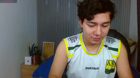 Snapshot of georgesmith_1 chatting on June 2026 03:39:02 AM GEORGE online show from June 2026 03:39:02 AM