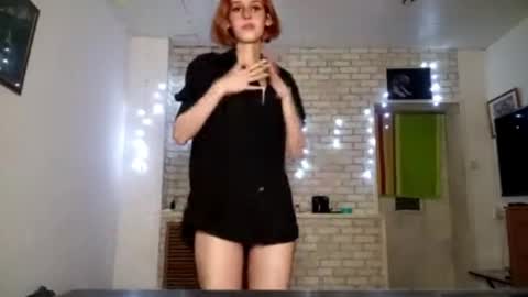 Snapshot of georgianahaeussler chatting on May 2026 03:08:01 PM Ellie online show from May 2026 03:08:01 PM