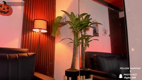 Georgina Caruso online show from October 2025 04:57:02 AM