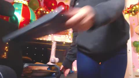 Georgi online show from December 2025 12:00:02 PM