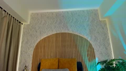 Kendal  online show from February 2026 11:28:02 AM