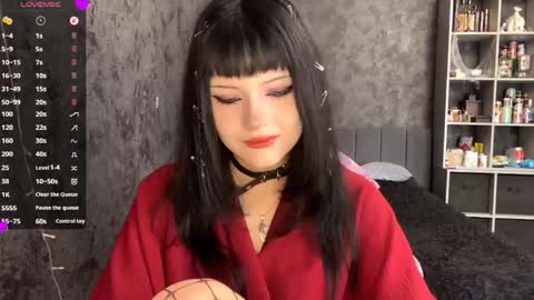 EmelyWoodes online show from June 2026 07:32:02 AM