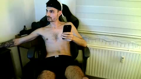 Snapshot of germanbigdic77 chatting on November 2025 10:44:02 PM HeteroGermanbigdic77 online show from November 2025 10:44:02 PM