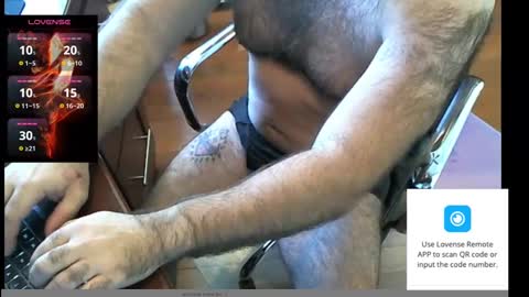 Snapshot of geronimo_431 chatting on December 2024 02:37:01 PM Daddy Jokes online show from December 2024 02:37:01 PM