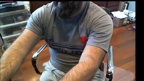 Snapshot of geronimo_431 chatting on January 2025 05:10:01 PM Daddy Jokes online show from January 2025 05:10:01 PM