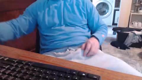Snapshot of gethoggy chatting on April 2026 05:03:02 PM gethoggy online show from April 2026 05:03:02 PM