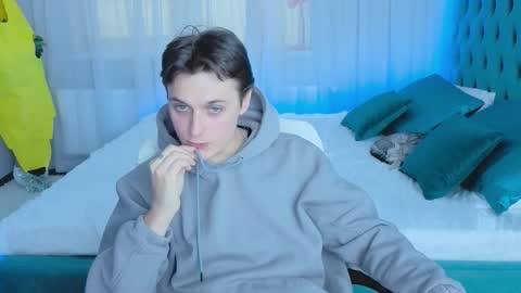 Alex online show from October 2025 10:47:02 AM