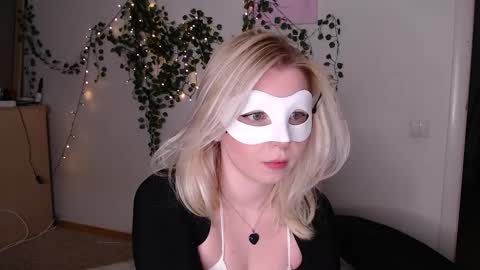 Snapshot of ggreenlightsss chatting on March 2026 08:27:02 PM kristina and jesse online show from March 2026 08:27:02 PM