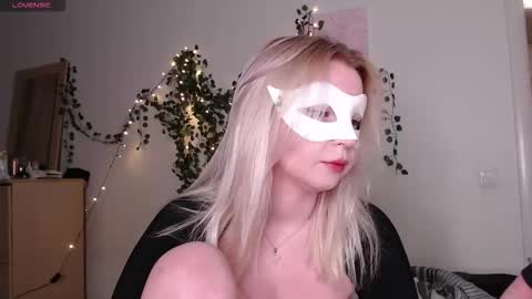 Snapshot of ggreenlightsss chatting on March 2026 07:53:02 PM kristina and jesse online show from March 2026 07:53:02 PM