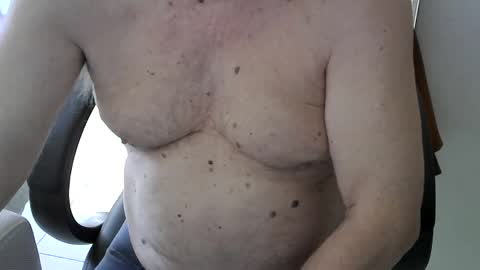 Snapshot of gh1952ma chatting on February 2025 12:38:02 PM Gisse online show from February 2025 12:38:02 PM