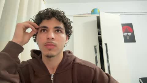 ghilassss online show from March 2026 11:49:02 PM