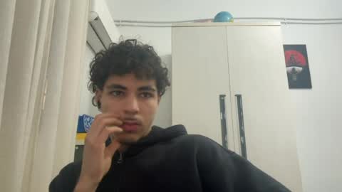 ghilassss online show from April 2026 09:35:01 AM