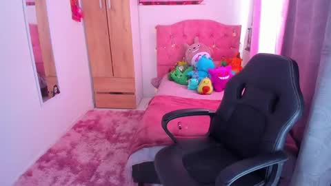 Snapshot of gia_contii chatting on December 2024 03:00:02 PM giaaaa online show from December 2024 03:00:02 PM