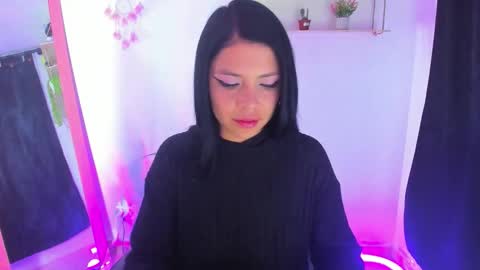 giaaaa   online show from February 2026 02:23:01 AM