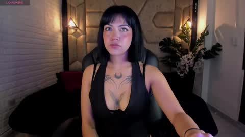 Gia online show from March 2026 01:00:01 PM