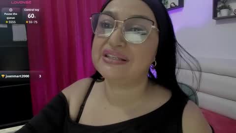 Snapshot of gia_nahomi chatting on October 2025 09:57:01 PM nahomi online show from October 2025 09:57:01 PM