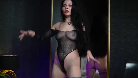  Gia  online show from December 2025 07:09:01 PM