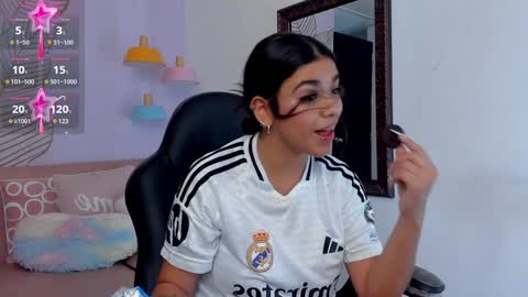 Gia  online show from January 2025 05:49:01 PM