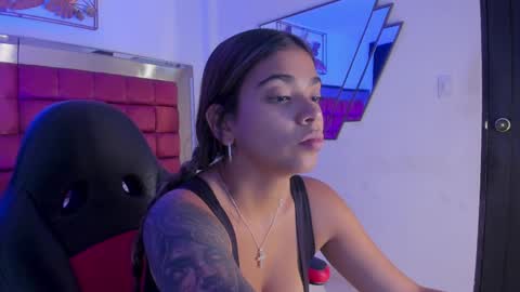 Gia  online show from April 2026 06:34:01 PM