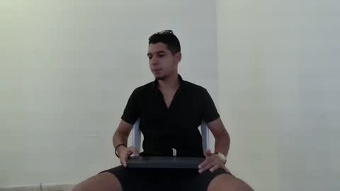 Gianluca Silva online show from October 2025 06:43:01 PM