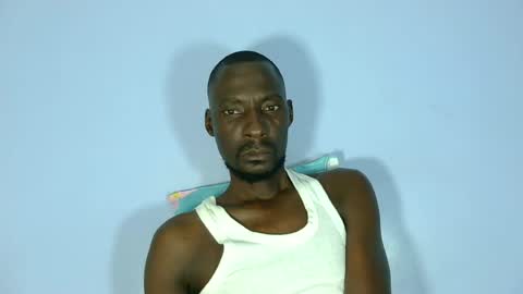 Snapshot of giant_couple chatting on June 2026 02:58:02 AM giant_couple online show from June 2026 02:58:02 AM