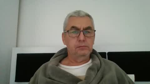 gigi1970 online show from October 2025 10:25:01 AM