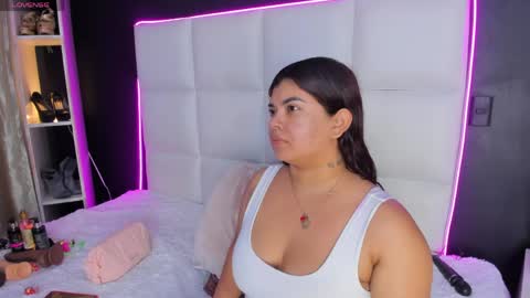 Gigi  online show from April 2026 12:47:01 PM