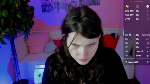 gigi_myav online show from May 2026 03:39:01 PM