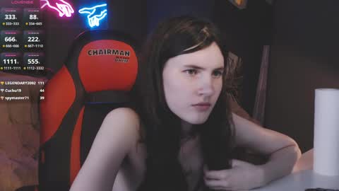gigi_myav online show from May 2026 06:09:01 PM