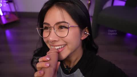 Snapshot of gigi_ulala chatting on December 2025 01:48:02 AM 80 off in my OF gigipriv online show from December 2025 01:48:02 AM