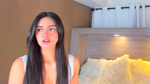 Snapshot of gigi_wilden chatting on December 2025 11:28:01 AM gigi wilden online show from December 2025 11:28:01 AM