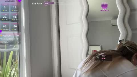 Snapshot of gigiilinks chatting on October 2025 12:07:01 AM Gigi online show from October 2025 12:07:01 AM