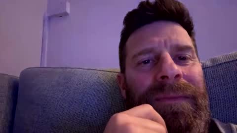 Snapshot of gilbertinio chatting on February 2025 10:43:02 PM Gilbert online show from February 2025 10:43:02 PM