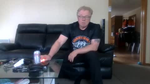 Snapshot of gimmmieoooo chatting on November 2025 05:07:01 AM gimmmieoooo online show from November 2025 05:07:01 AM