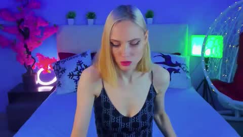 Snapshot of gina_lovelyy chatting on January 2026 09:25:02 AM Gina online show from January 2026 09:25:02 AM