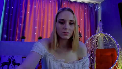 Snapshot of gina_lovelyy chatting on February 2026 06:26:01 AM Gina online show from February 2026 06:26:01 AM