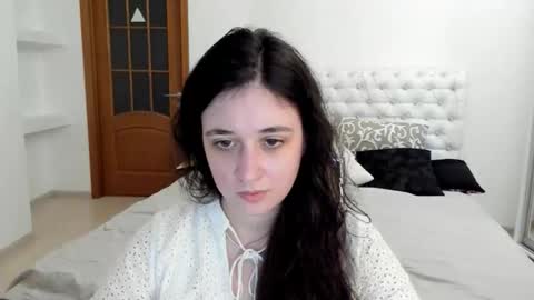 Kate online show from September 2025 09:56:01 AM