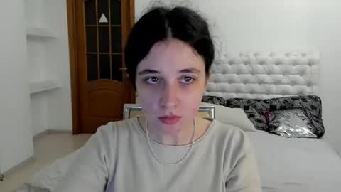 Kate online show from November 2025 08:24:01 AM