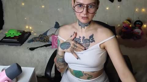 Ginger online show from December 2025 09:32:02 PM