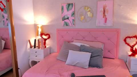 Ginger online show from February 2025 07:54:02 PM