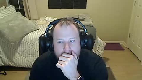 gingerbearded_man online show from January 2026 01:10:02 AM