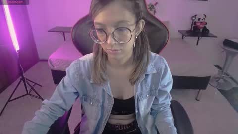 ginny11_ online show from March 2026 11:46:02 AM