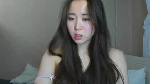 Ginny online show from November 2025 06:08:01 PM