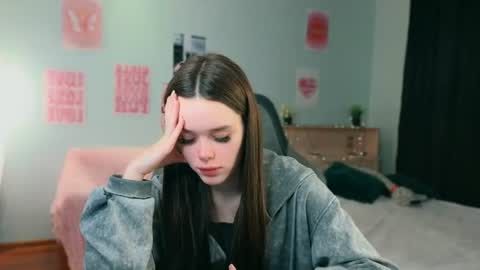 Ginny online show from July 2026 09:40:01 PM