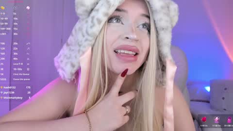 Kendall online show from January 2025 07:50:02 PM