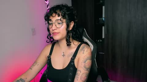 Snapshot of giny_bean chatting on June 2026 05:22:01 AM giny_bean online show from June 2026 05:22:01 AM