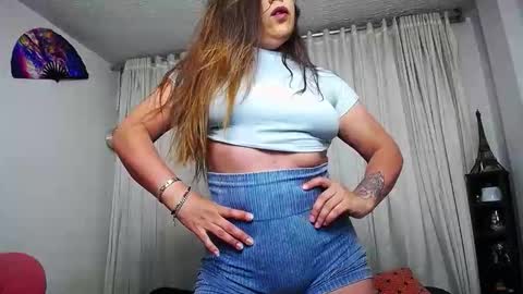 Giorgia online show from October 2025 04:07:02 AM