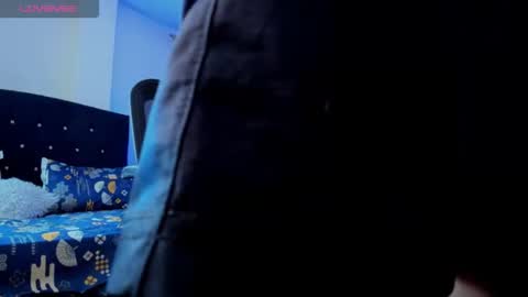 GIOMAR REYES online show from September 2025 07:57:02 PM